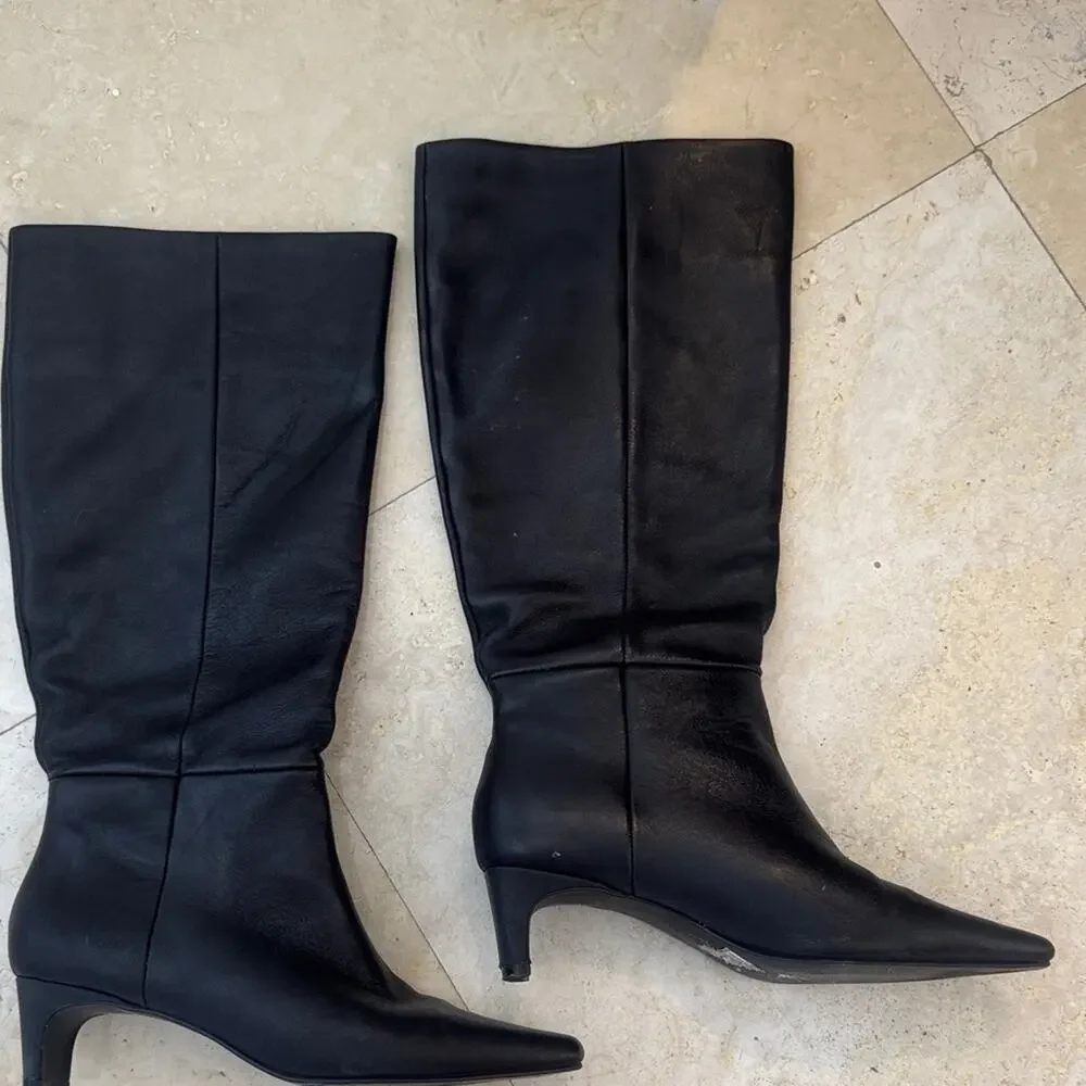 Steve massed Black Women's knee high boot size 7